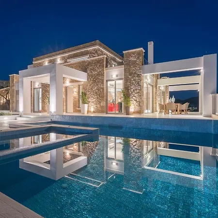 Tambouros Boutique Villas *