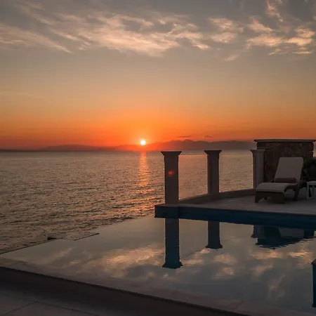 Tambouros Boutique Villas * Vasilikí